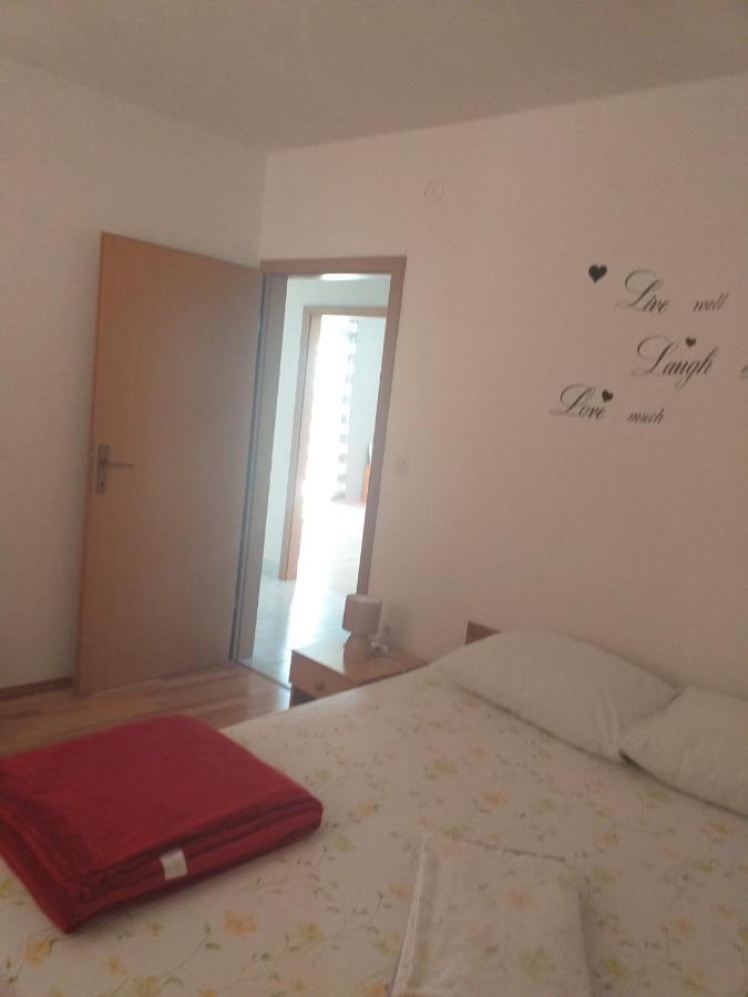 Apartment Darinka Šibenik Exterior foto